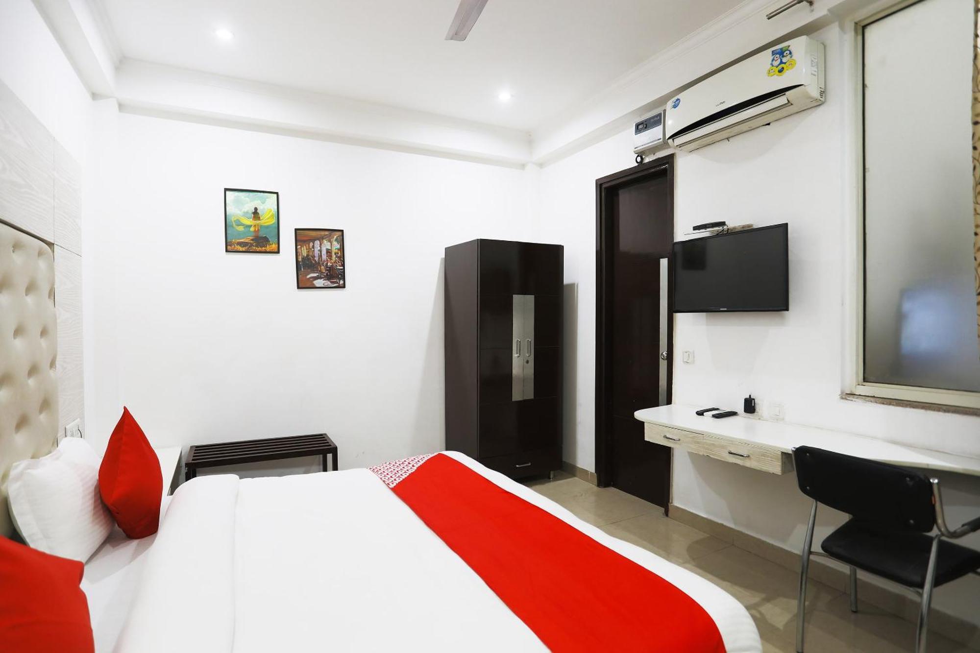 Super Collection O Tipsyy Inn 014 Ґурґаон Екстер'єр фото